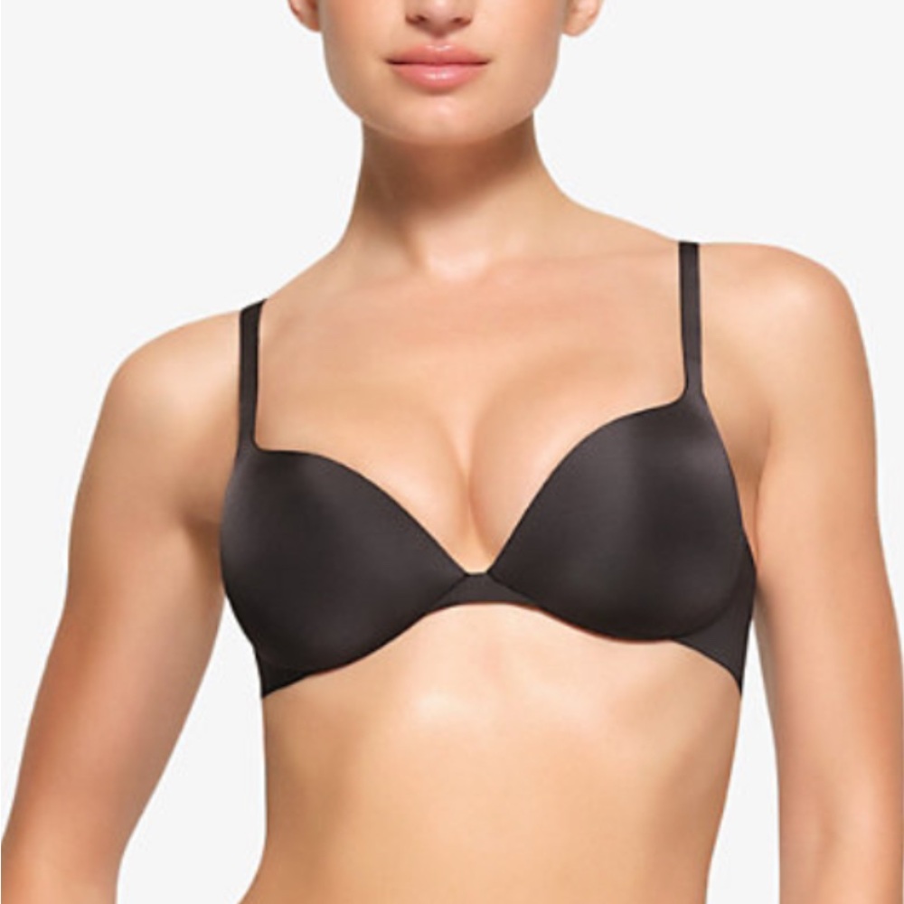 SKIMS *NWT ULTIMATE COLLECTION PUSH-UP PLUNGE BRA